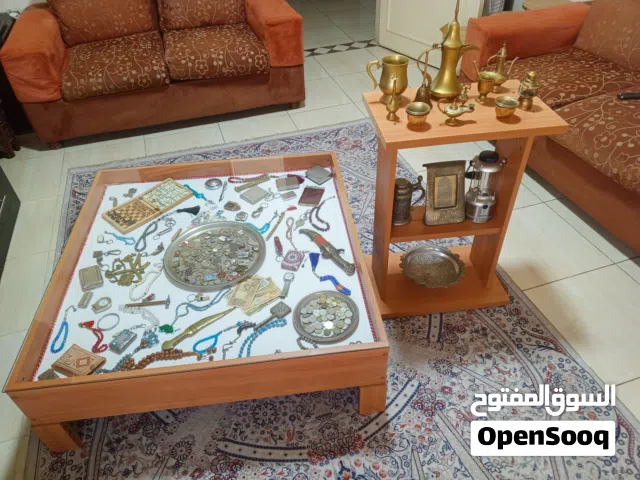 طاولة و طربيزة تحف صنع يدوي مميزة للبيع