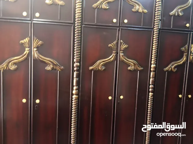 خزانتين طابقين 6 ابواب خشب لاتيه