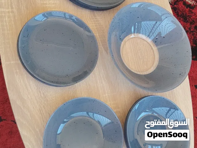 طقم سفره غير مستخدم