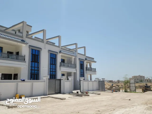 295 m2 More than 6 bedrooms Villa for Sale in Dhofar Salala