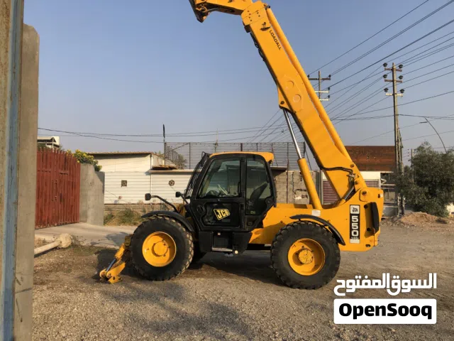 رافعه تلسكوب جي سي بيjcb