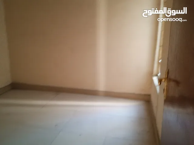 150 m2 2 Bedrooms Townhouse for Rent in Basra Al Mishraq al Jadeed