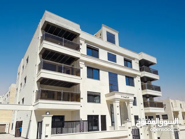 شقة طابق اول مساحة 207م للبيع بسعر مميز جداً 4 غرف نوم من المالك مباشرة