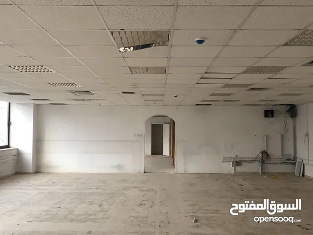 مجمع تجاري فاخر جدا للبيع ، موقع حيوي ، في الشميساني الرقم المرجعي : 48066