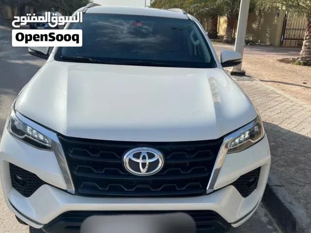 Used Toyota Fortuner in Abu Dhabi