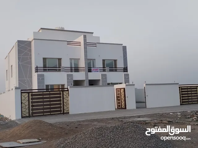 300 m2 More than 6 bedrooms Villa for Sale in Al Batinah Wadi Al Ma'awal