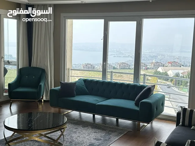 شقه اطلاله بحريه مفروش ثلاث غرف ثلاث حمام للايجار