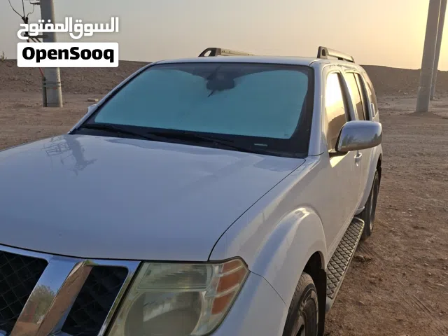 2012 نيسان باثفايندر SL