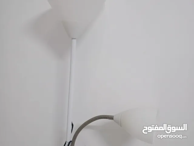 ابجورة لون ابيض من هوم بوكس الارتفاع/ 175 cm تقريبا