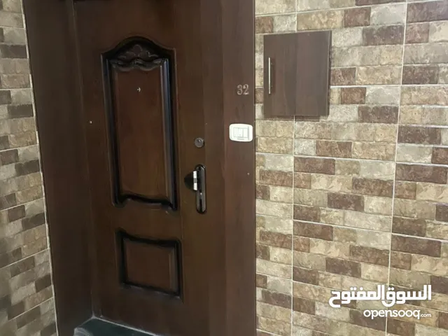 للبيع شقه في خاتم المرسالين الهرم 165 متر متشطبه بالاجهزه والعفش بسعر لقطه