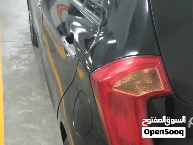 2016 كيا بيكانتو Standard