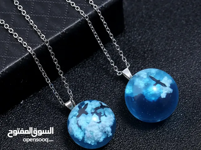 قلادة السماء الزرقاء