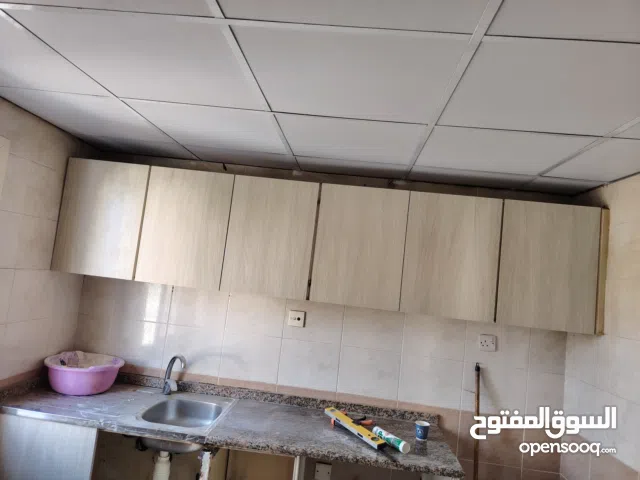 ابو سعد لعمل جميع أنواع الأثاث المنزلي  والصيانة