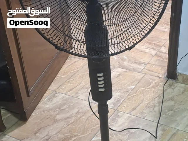 مروحتان ستاند Home Electric بحالة ممتازة جدًا.