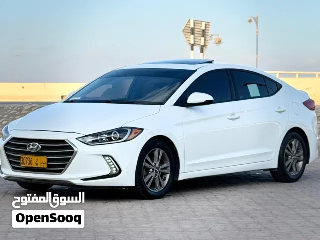 Hyundai Elantra Limited with 2 original keys.