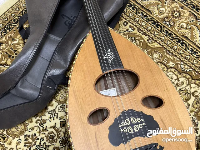 عود زرياب احترافي بحالة ممتازة