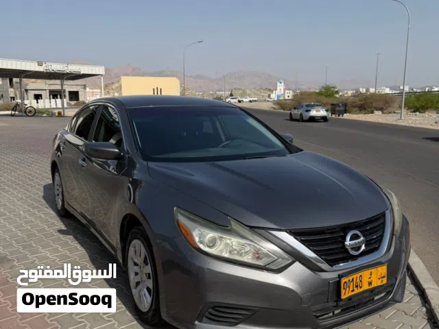 2017 Nissan Altima SV