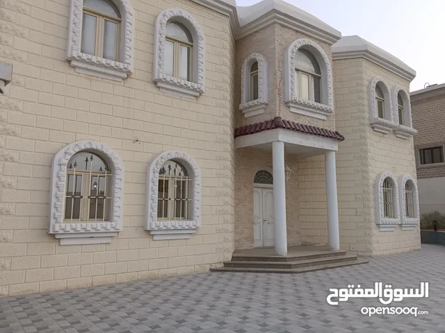 العزيزي فيلا رائعة بسعر مغري ومنا سب