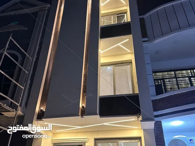 بيت 50 متر الاعظميه راغبه خاتون شارع عريض