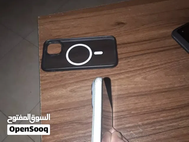 Apple iPhone 11 128 GB in Giza