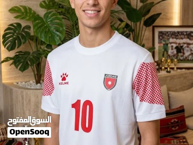 بلوزة المنتخب الاردني لسنة 2026 توفرت متوفرة بمقاسين ( 1 ، 2) ومتوفرة بلونين رقم