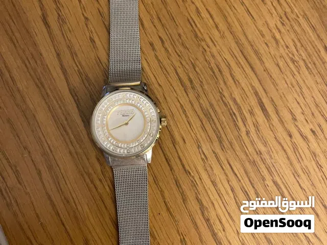 ساعة يد نسائية ماركة سويسرية