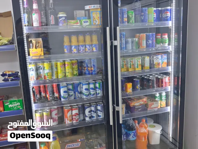 ثلاجة عرض للبيع