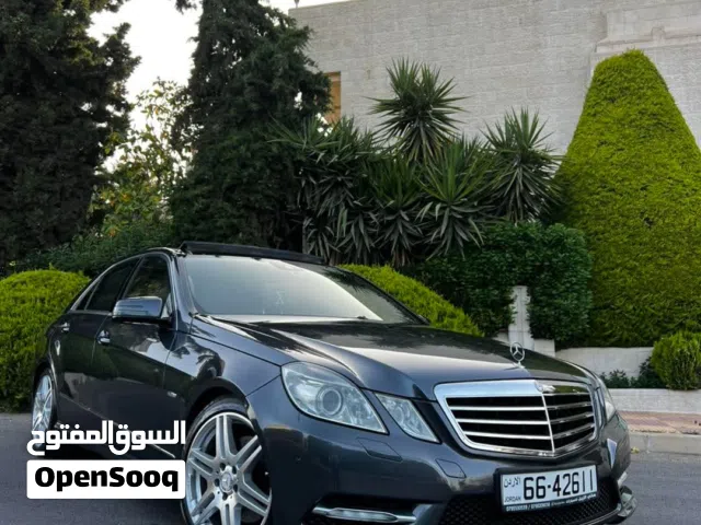 2013 مرسيدس بنز الفئة-E E 200