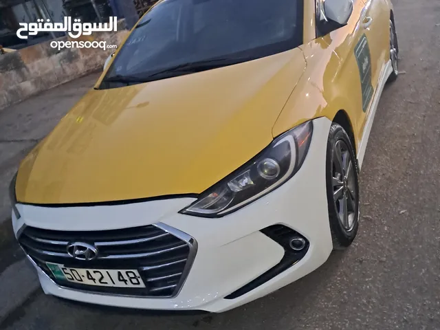 Hyundai Elantra 2017 in Zarqa