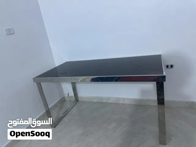 طاولة استيل بارتفاع 74 سم زجاج اسود