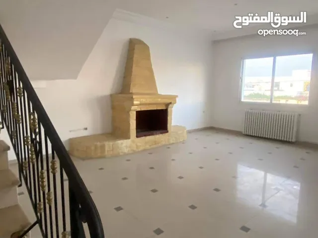 فيلا للبيع بتونس