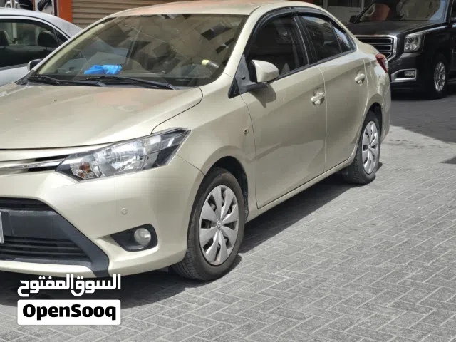 2015, تويوتا, يارس, E