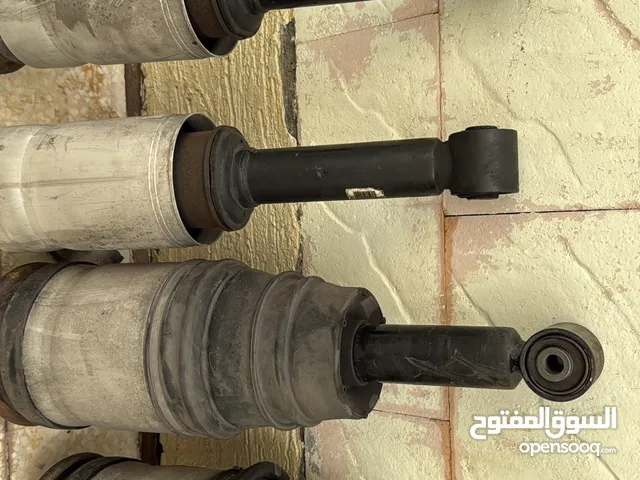 معاونيات هيدروليك أصلية رنج روفر 2006 بحالة جيدة ( حط سعرك وشيل )