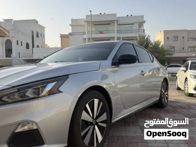 2020 Nissan Altima SR