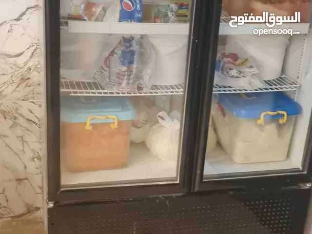 ثلاجة عرض بابين وآخري باب واحد كسر زيرو استعمال شهر فقط