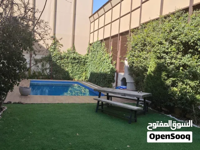 900 m2 5 Bedrooms Villa for Sale in Amman Bilal