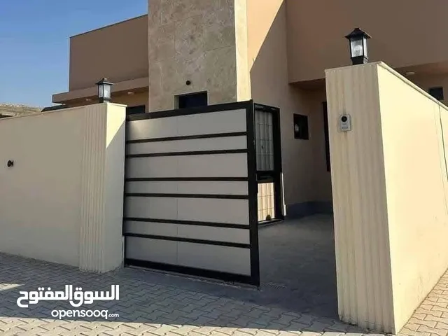 200 m2 2 Bedrooms Townhouse for Sale in Najaf Al Nidaa