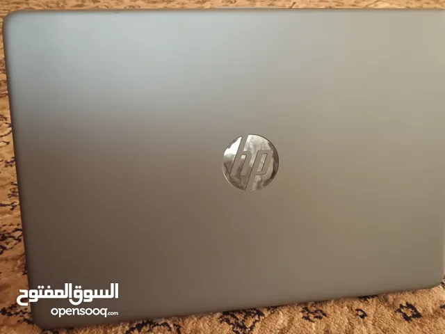لابتوب مستعمل بحالة ممتازة