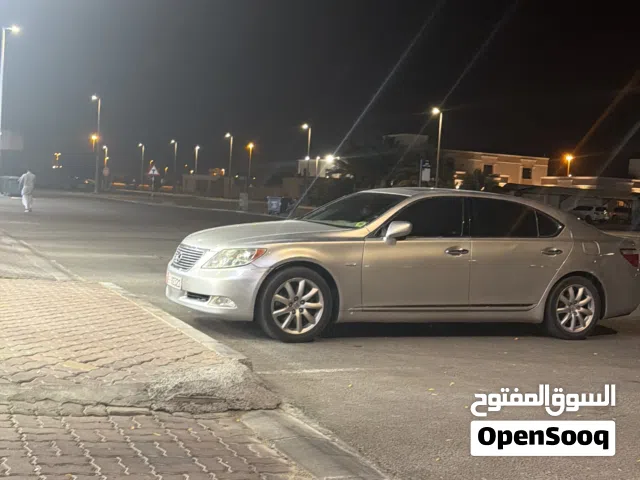 Used Lexus LS in Al Ain