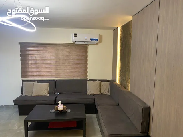 ستوديو مفروش فرش فاخر على الدوار السابع للايجار (يمنع الكبلز)