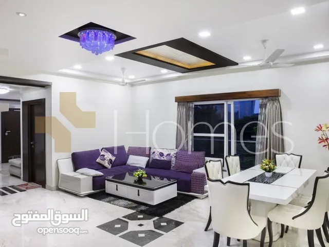 شقة اخير مع روف للبيع في رجم عميش بمساحة اجمالية 275م