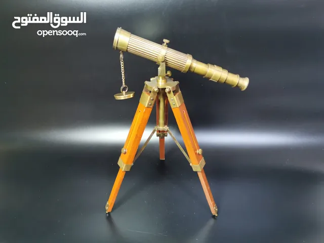 منظار نحاسي بحري ذو القواعد الخشبية