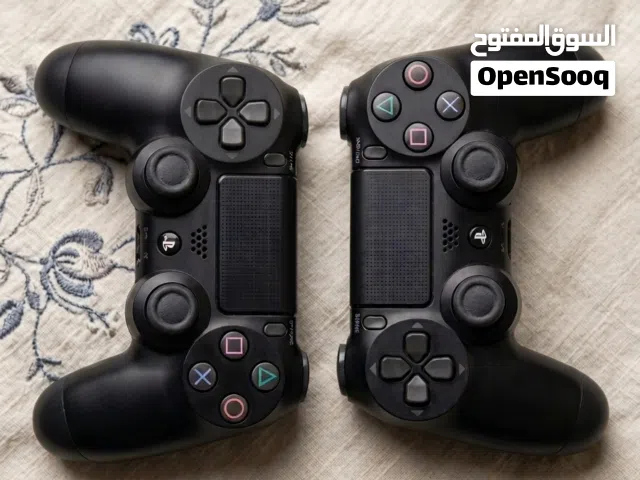 زوج يدات بلايستيشن 4 أصليات وكالة - نظافة 100/100 وشرط الفحص