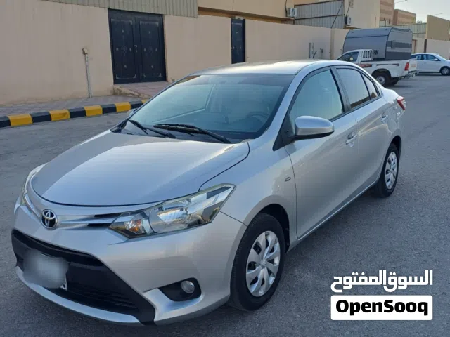 2017 Toyota Yaris E