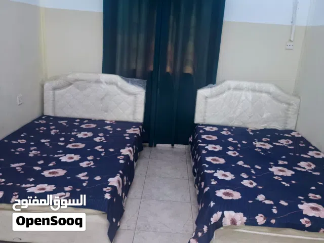 إتنين سرير نوم .