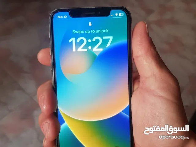 Apple iPhone X 64 GB in Amman