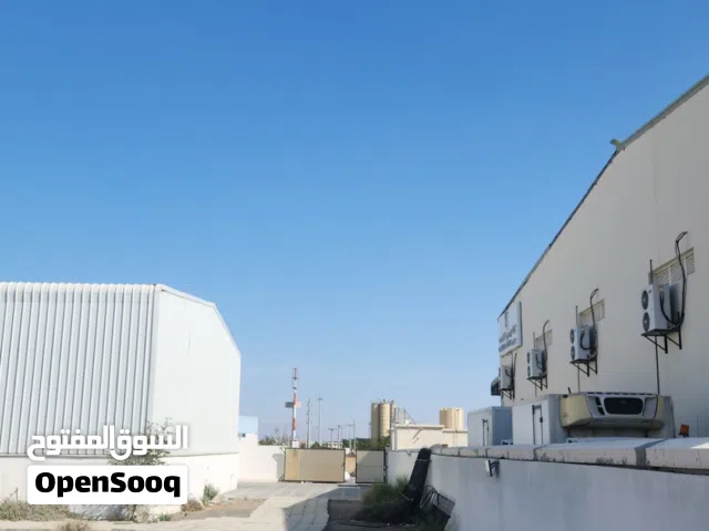 مصنع /مخزن للايجار في نزوى الصناعيه بسعر جيد
