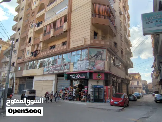 ميزان 250م فوق المحلات يصلح لبنك او جيم او معرض سيارات او عيادات.......الخ