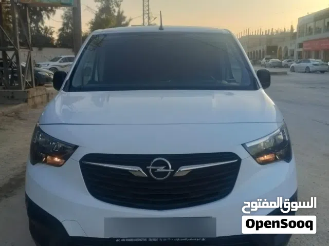 2021 Opel Combo Standard