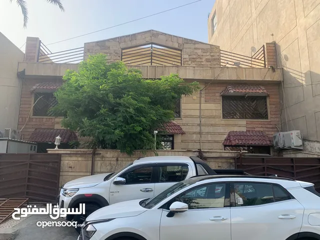 800 m2 5 Bedrooms Townhouse for Sale in Baghdad Taifiya